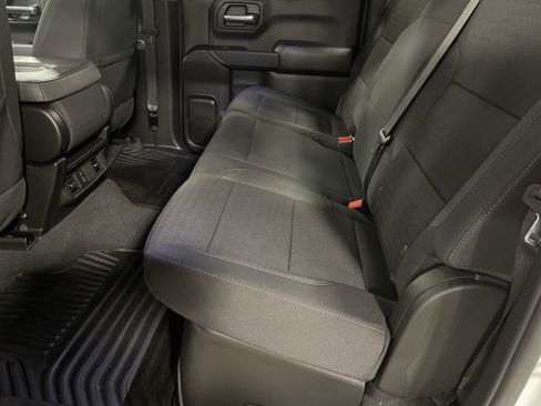 Used 2024 Chevrolet Silverado 1500 Custom image 12