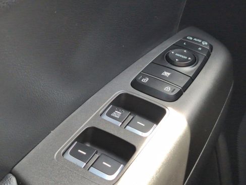 Used 2020 Kia Sportage LX w/ LX Popular Package image 40