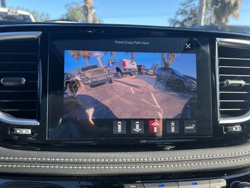 New 2026 Chrysler Pacifica Limited w/ S Appearance Package image 25