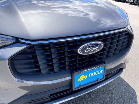 Used 2025 Ford Escape Active w/ Active Premium Tech Pack AWD/4WD image 28
