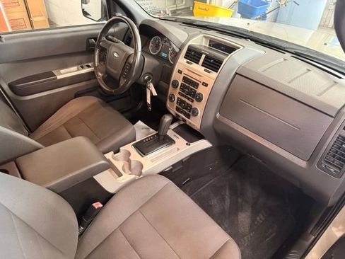 Used 2012 Ford Escape XLT AWD/4WD image 27