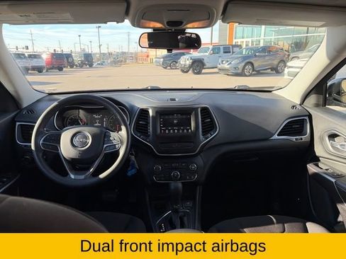 Used 2020 Jeep Cherokee Latitude image 12