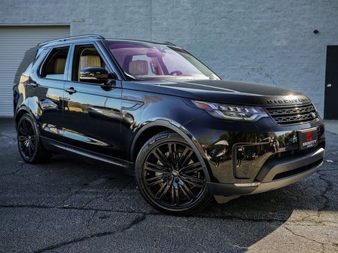 Used 2019 Land Rover Discovery HSE image 8