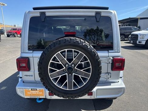 Used 2024 Jeep Wrangler High Altitude AWD/4WD image 4