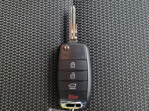 Used 2018 Kia Forte LX image 32