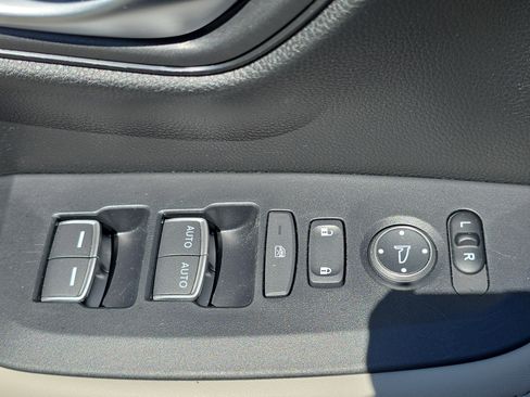 Used 2024 Honda HR-V EX-L image 27