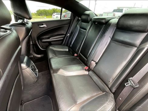 Used 2022 Dodge Charger SXT w/ Leather Interior Group RWD image 18
