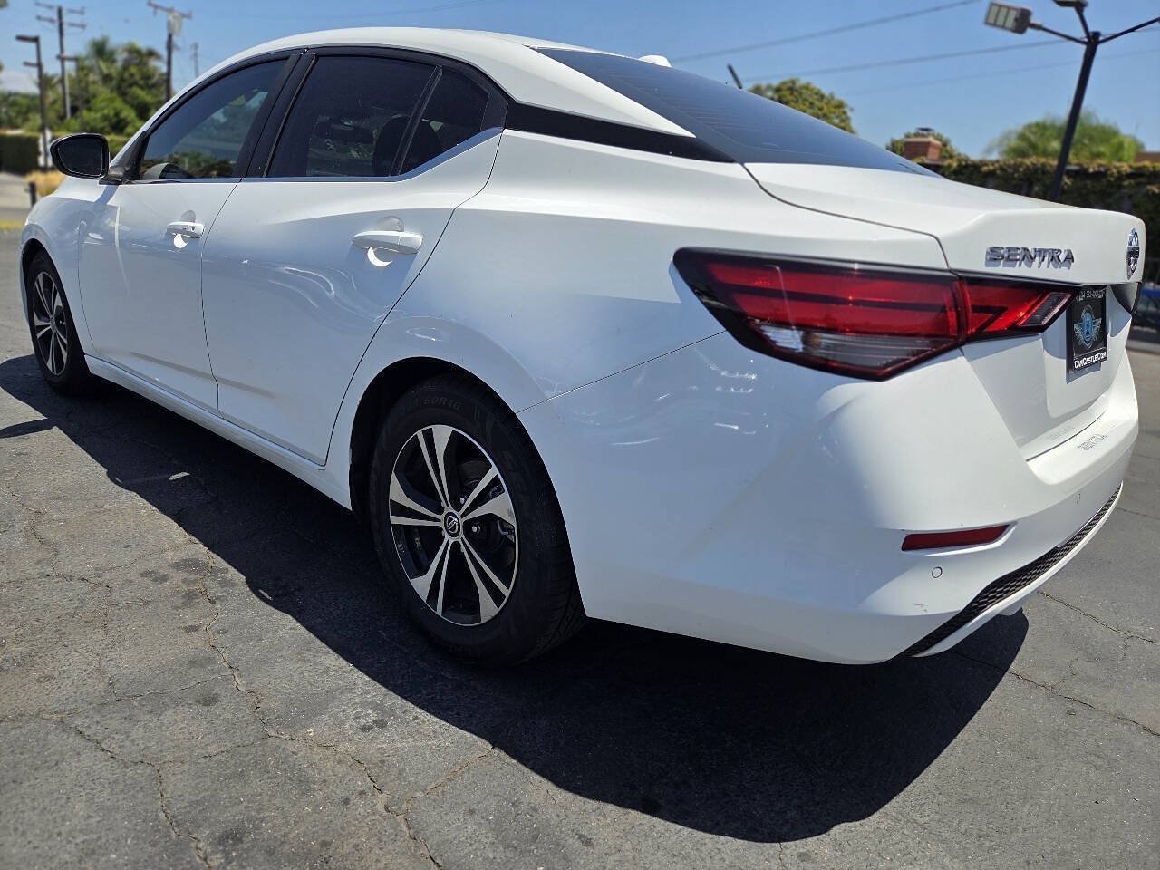Used 2022 Nissan Sentra SV w/ Trunk Package FWD image 6