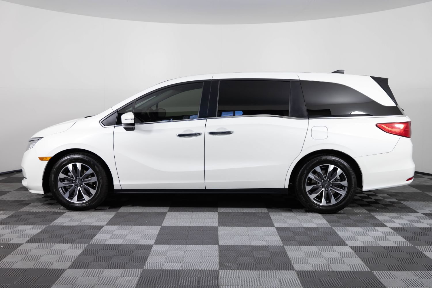 Used 2022 Honda Odyssey EX-L image 3