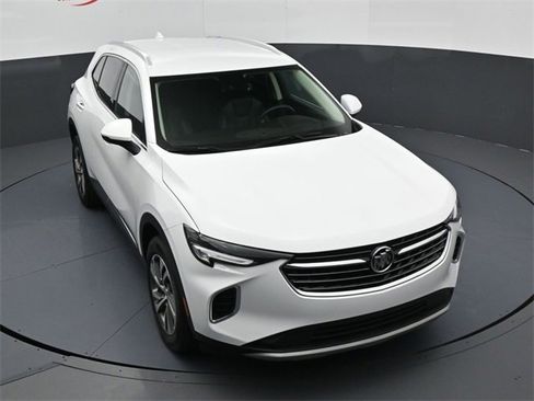 Used 2022 Buick Envision Essence w/ Safety Package image 21