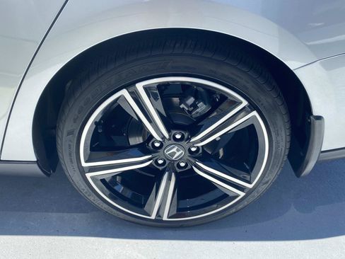 Used 2025 Honda Accord Sport image 10