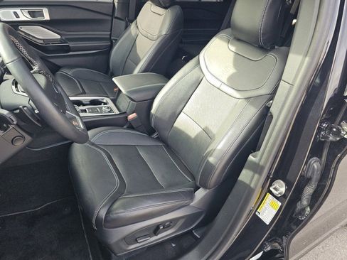 Used 2024 Ford Explorer ST w/ Equipment Group 401A image 6