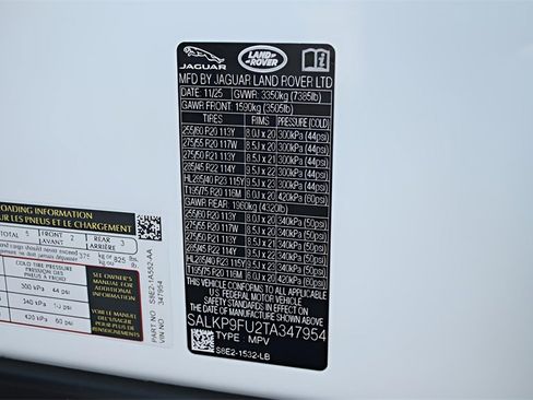 New 2026 Land Rover Range Rover SE image 29