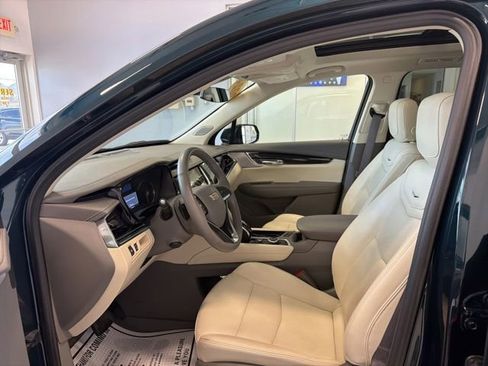 Used 2024 Cadillac XT6 Premium Luxury w/ LPO, Floor Liner Package AWD/4WD image 12