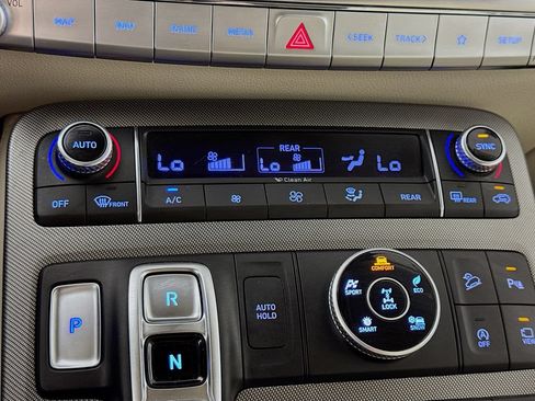 Used 2020 Hyundai Palisade Limited AWD/4WD image 17