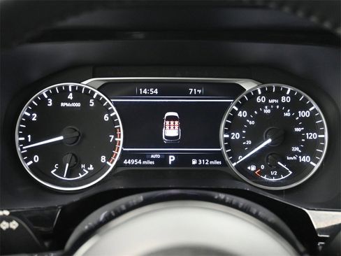 Used 2022 Nissan Pathfinder SL w/ SL Black Package image 9