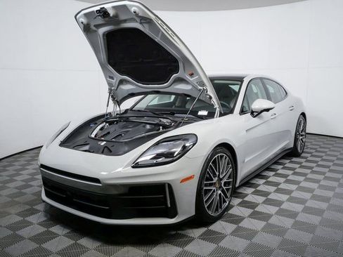 New 2026 Porsche Panamera RWD image 32