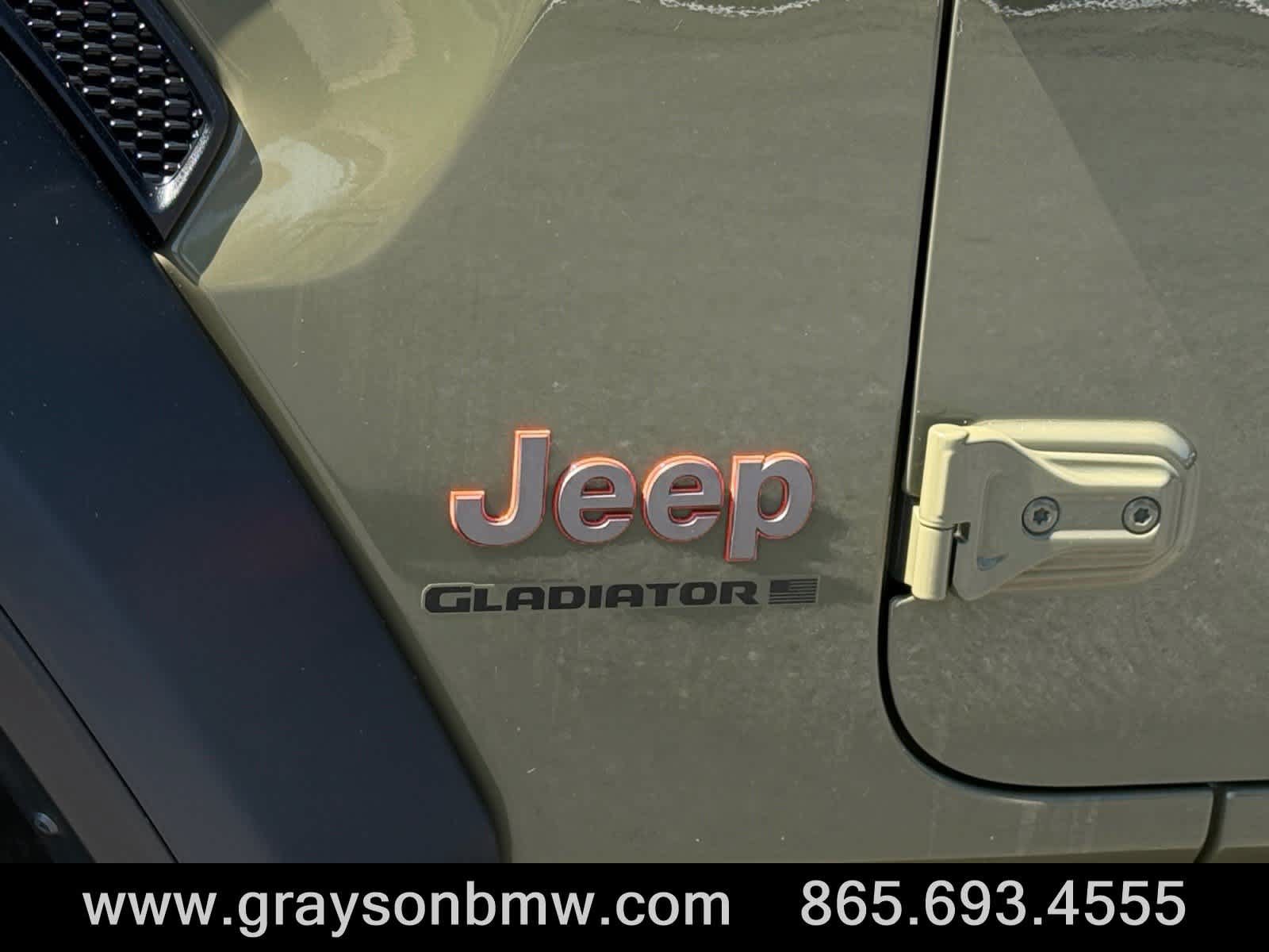 Used 2026 Jeep Gladiator Mojave AWD/4WD image 10