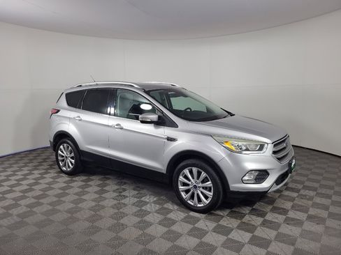 Used 2017 Ford Escape Titanium FWD image 11