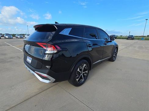 Used 2025 Kia Sportage EX FWD image 6