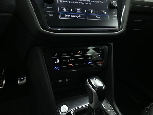 Used 2024 Volkswagen Tiguan SE R-Line image 16