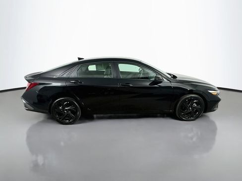 Used 2026 Hyundai Elantra Sport w/ Cargo Package FWD image 7
