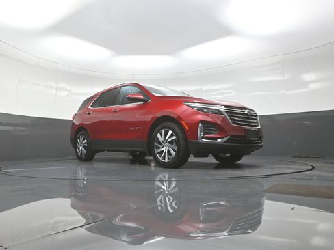 Used 2024 Chevrolet Equinox Premier AWD/4WD image 9