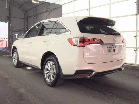Used 2018 Acura RDX Technology Package image 3