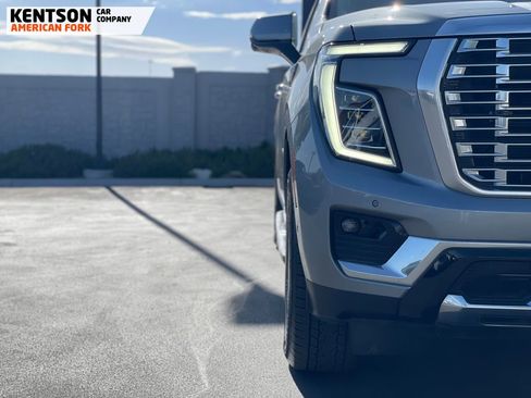 Used 2025 GMC Yukon XL Denali w/ Advanced Technology Package AWD/4WD image 14