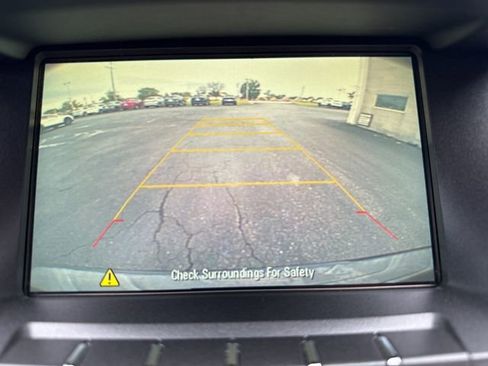 Used 2016 Chevrolet Equinox LTZ w/ Enhanced Convenience Package image 21