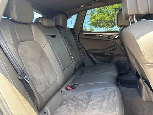 Used 2017 Porsche Macan S AWD/4WD image 10