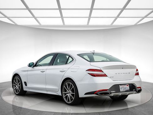 Used 2025 Genesis G70 2.5T image 2