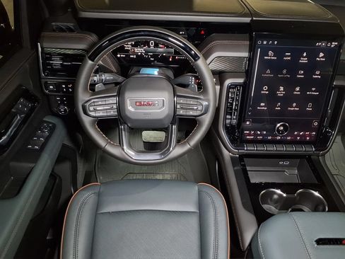 New 2026 GMC Yukon XL AT4 w/ AT4 Premium Plus Package AWD/4WD image 14