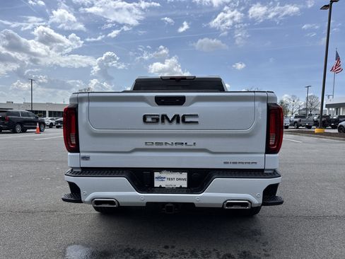New 2026 GMC Sierra 1500 Denali Ultimate AWD/4WD image 9