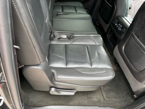 Used 2016 GMC Yukon XL SLT w/ HD Trailering Package AWD/4WD image 22