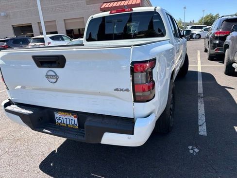 Used 2025 Nissan Frontier SV AWD/4WD image 7