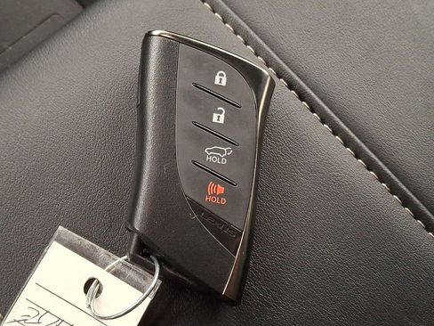 Used 2024 Lexus LX 600 4WD w/ Luxury Package image 22