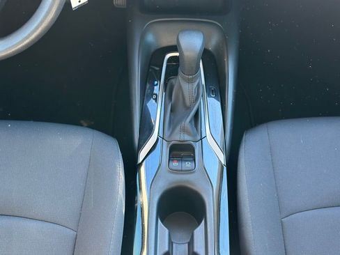 Used 2022 Toyota Corolla LE image 14