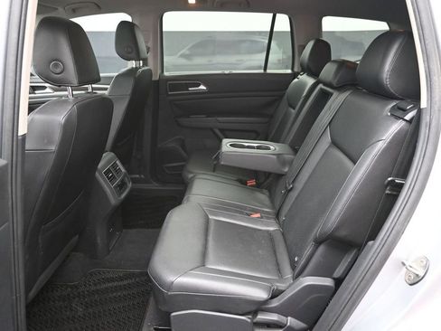 Used 2019 Volkswagen Atlas SEL FWD image 25