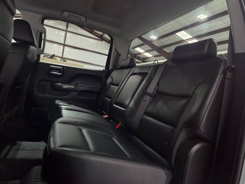 Used 2018 GMC Sierra 2500 SLT w/ Suspension Package, Off-Road AWD/4WD image 74