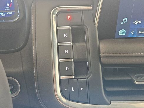 Certified 2024 Chevrolet Tahoe LT RWD image 21