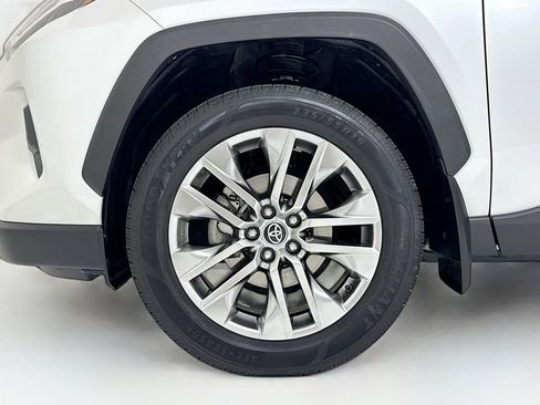 Used 2023 Toyota RAV4 XLE Premium AWD/4WD image 30