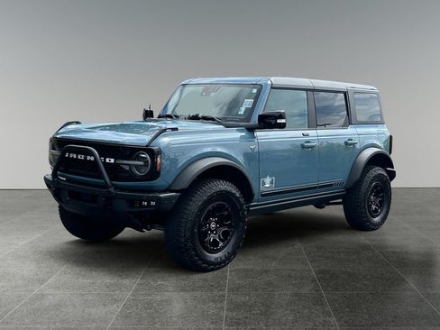 Used 2021 Ford Bronco First Edition AWD/4WD image 3