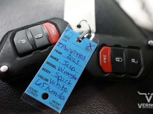 Used 2023 Jeep Wrangler Unlimited Sport AWD/4WD image 12