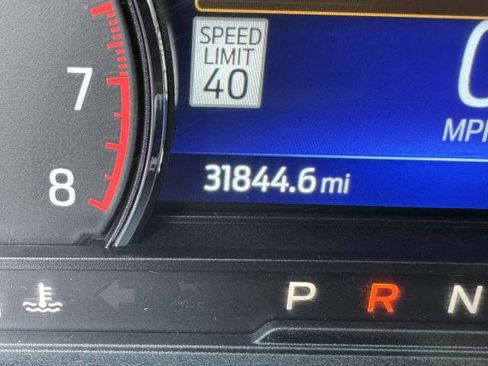 Certified 2022 Ford Explorer Limited w/ Equipment Group 301A image 18