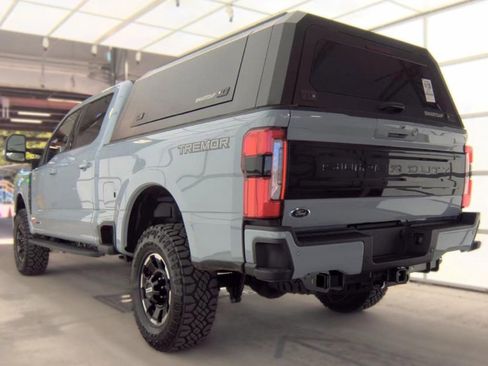 Used 2026 Ford F250 Platinum w/ Tremor Off-Road Package AWD/4WD image 5