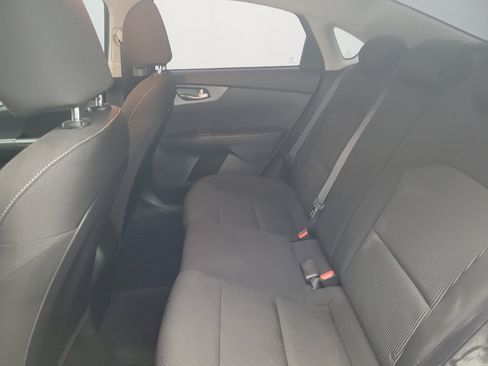 Used 2021 Kia Forte LXS FWD image 18