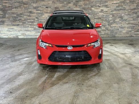 Used 2015 Scion tC image 2