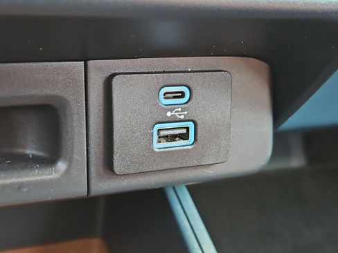 Used 2024 Ford Maverick Lariat FWD image 26