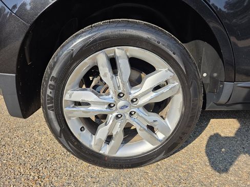 Used 2013 Ford Edge SEL AWD/4WD image 42
